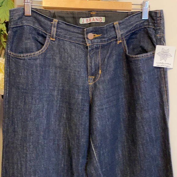 J BRAND wide leg flared bottom jeans with linen - Picture 2 of 15